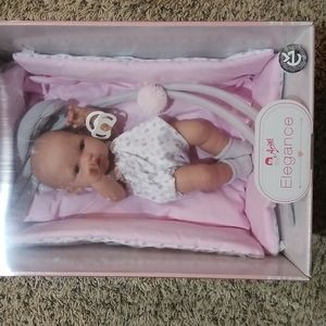 Arias elegance doll set